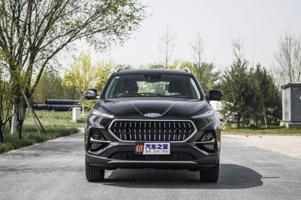 Test af den kompakte by-crossover JAC S7