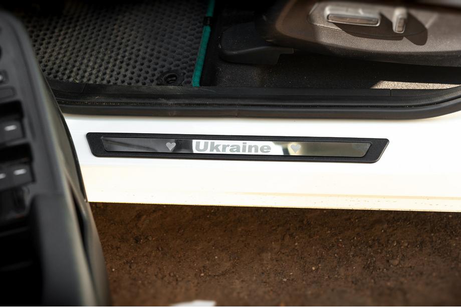 Honda eNP1 2022– Dørtrinslister til Honda eNP1 (Ukraine, 4 stk., rustfrit stål) Image