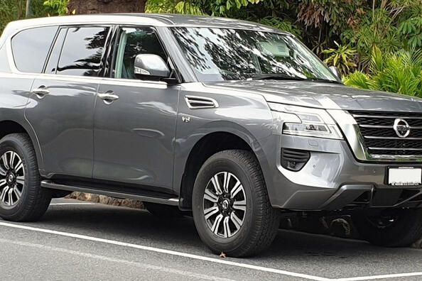 Nissan Patrol Y62: anmeldelse af den legendariske SUV i 6. generation