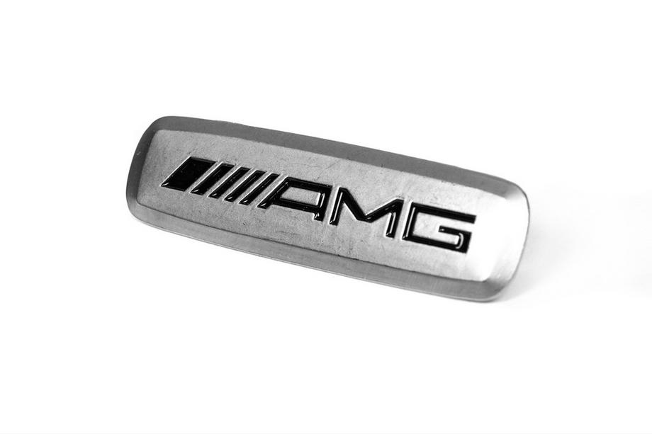 Mercedes-Benz AMG aluminiums emblem til bilmåtter (1 stk.) Foto 2