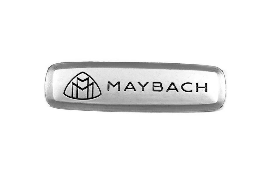 Mercedes-Benz Maybach aluminiums emblem til bilmåtter (1 stk) Foto 1