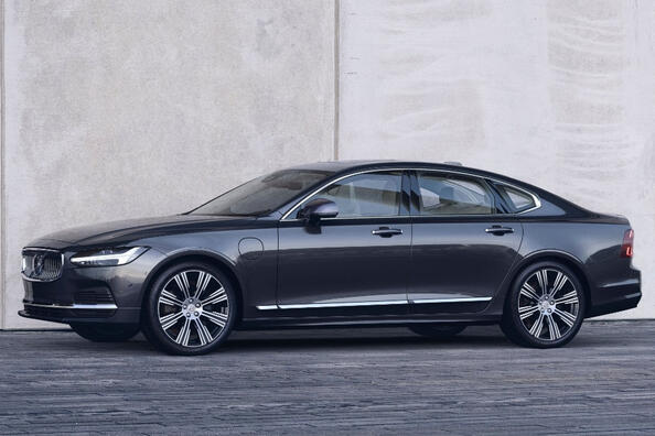 Test af den opdaterede premium-sedan Volvo S90