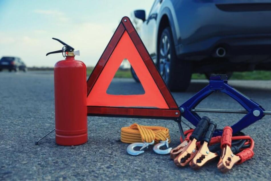 Hvad skal der være i bilen ved en uforudset situation?