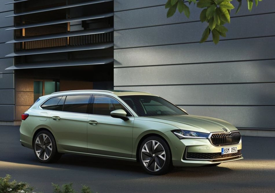 Test af Skoda Superb Combi 2024 stationcar