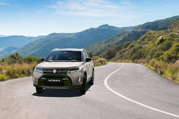 Opdateret Suzuki Vitara 2024: test af den kompakte crossover