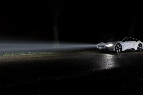 Laserlys i forlygter: science fiction eller bilernes fremtid?