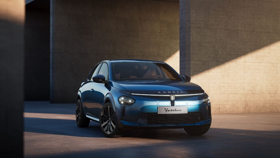 Lancia Ypsilon 2024: Stilfuld bybil