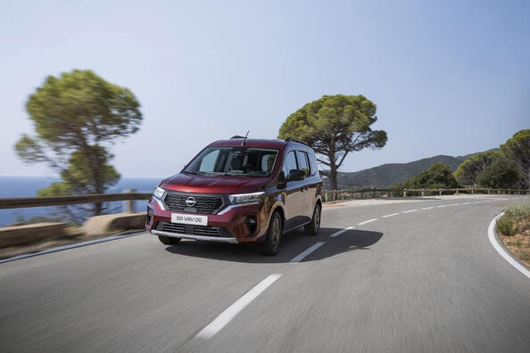 Nissan Townstar Combi: anmeldelse af den praktiske minivan