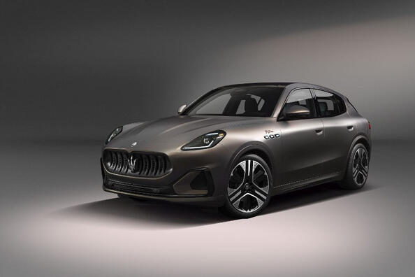 Test af den elektriske performance-crossover Maserati Grecale Folgore