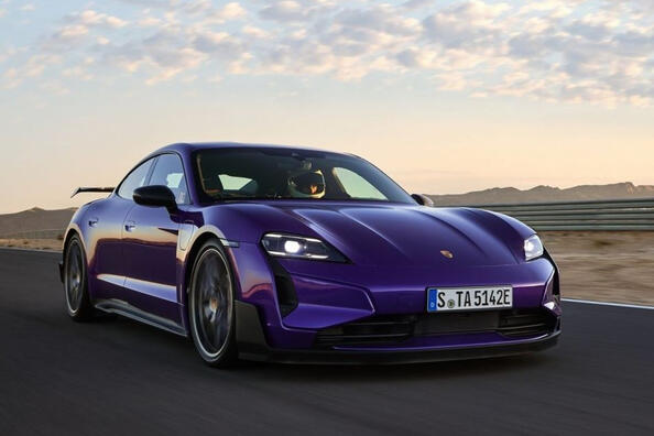Opdateret Porsche Taycan 2024: hurtig, lang rækkevidde og mere raffineret
