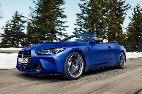 Test af BMW M4 Competition Cabrio: dynamik og luksus under åben himmel
