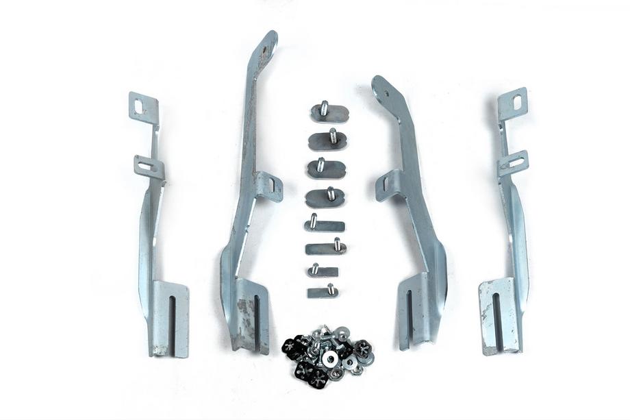 Ford Courier 2014–2023 Monteringsbeslag til sidetrin Image