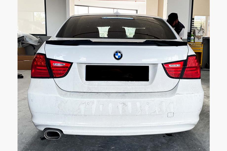 BMW 3-serie E90/E91 2005–2011 M4-Style spoiler (til E90, til lakering) Foto 13