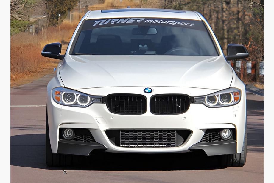 BMW 3-serie F30/F31 2012–2019 Frontspoilerlæbe DPT Flap (til M-Performance, sort højglans) Image