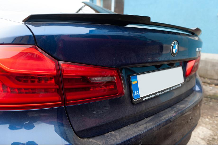 BMW 5-serie G30/G31 2017–2023 Spoiler M4-Style (sort højglans) Image