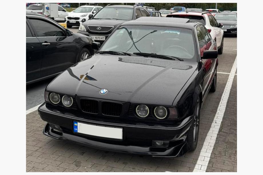 Universel front læbe-spoiler DPT V-1 (ABS) (2 stk.) (blank sort) Foto 3