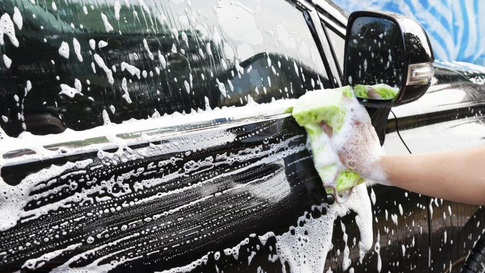 Kan man vaske bilen med husholdningsmidler?