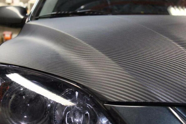 Sådan fjerner du carbonfolie fra bilen selv: praktiske råd