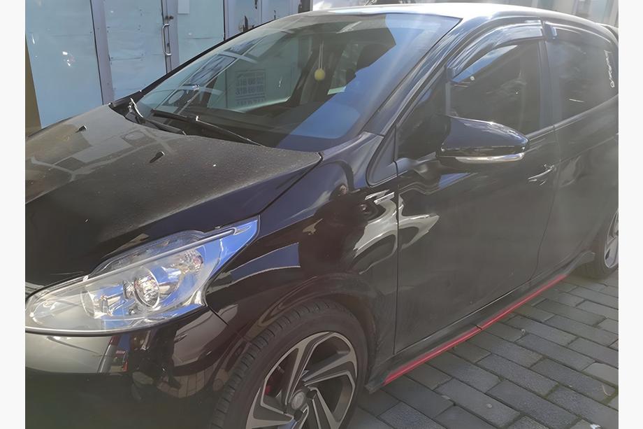Peugeot 208 2012–2019 Spejlkåber BMW-Style (2 stk.) Image