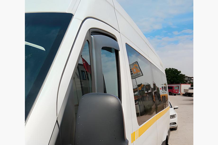 Mercedes Sprinter W907/W910 2018– Vindafvisere, indstiksmodel (halvgennemsigtige, 2 stk., Cagatay) Foto 2