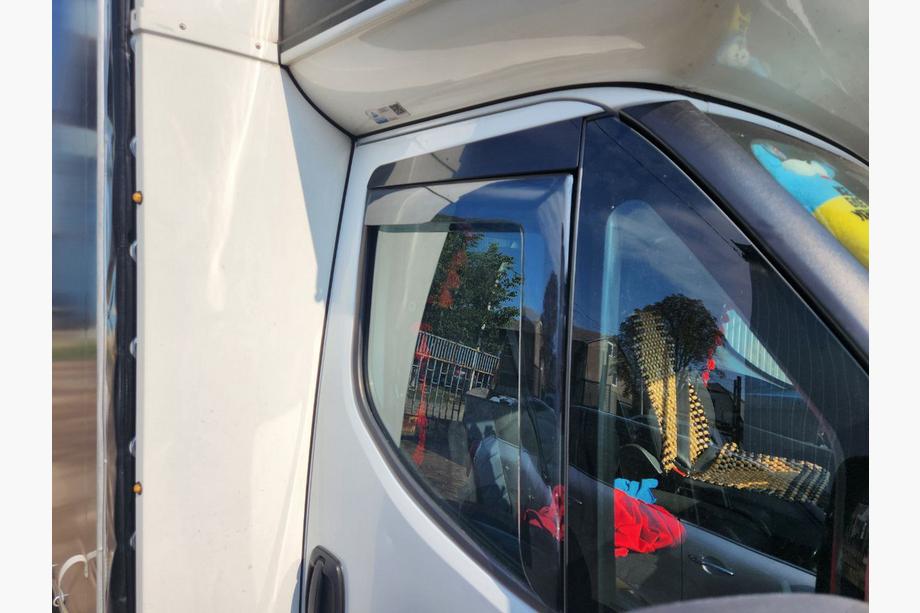 Iveco Daily 2014– Vindafvisere, indstiksmodel (halvgennemsigtige, 2 stk., Cagatay) Foto 5