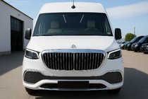 Mercedes Sprinter W907/W910 2018– Forreste kofanger med kølergrill (Maybach) foto 3