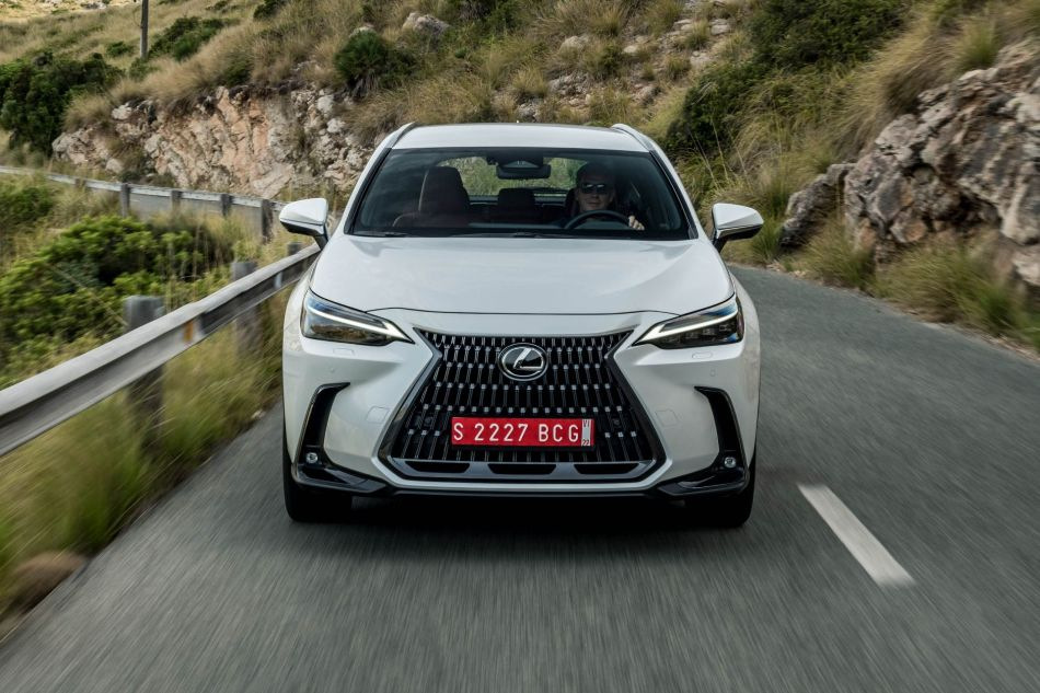 Test af Lexus NX II generation: sport og komfort i ét