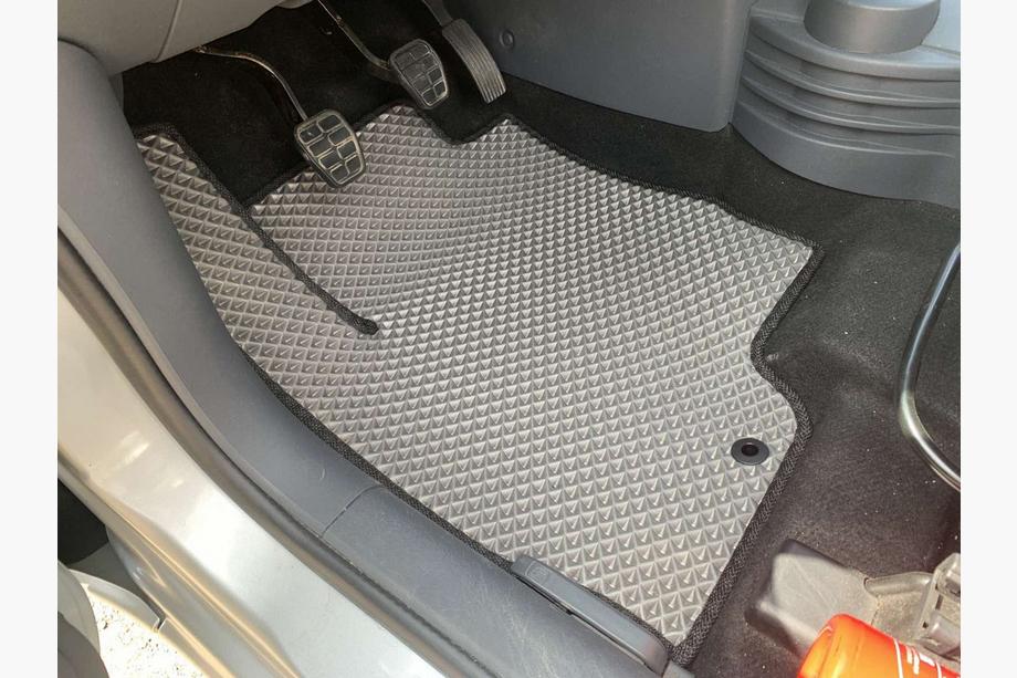 Mitsubishi Colt 2004–2012 EVA-bilmåtter (grå) Image