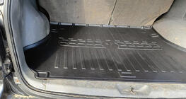 Hyundai Santa Fe 1 2000–2006 Bagagerumsmåtte Stingray 3D foto 1