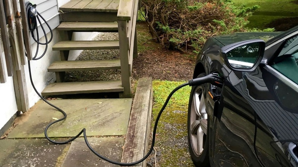 Sådan bruger du elbilen til at forsyne huset: fordele og muligheder