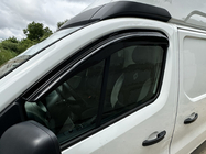 Renault Trafic 2015– Vindafvisere EuroCap (2 stk.) foto 1