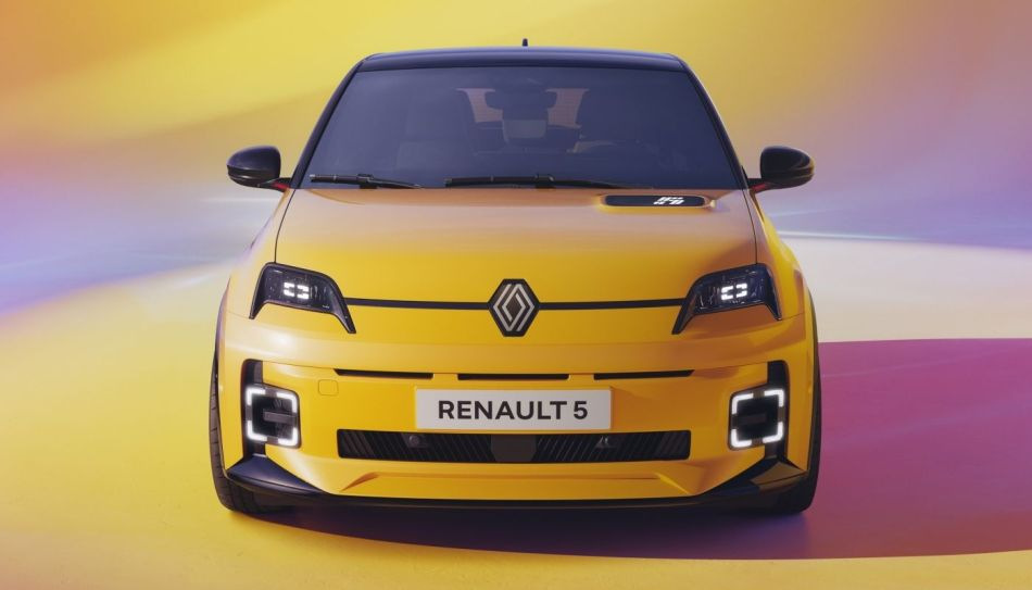 Test af den subkompakte elbil Renault 5 E-Tech 2024