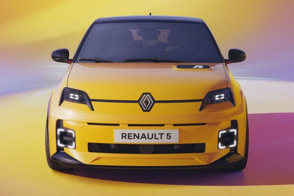 Test af den subkompakte elbil Renault 5 E-Tech 2024