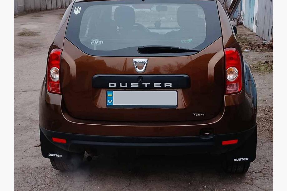 Dacia Duster 2008–2018 Stænklapper EuroCap (4 stk.) Foto 3