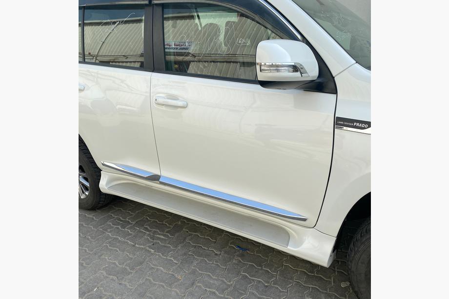 Lexus GX460 2009–2023 Sidetrin (2 stk., aluminium) Hvid farve (sort trinbræt) Foto 11