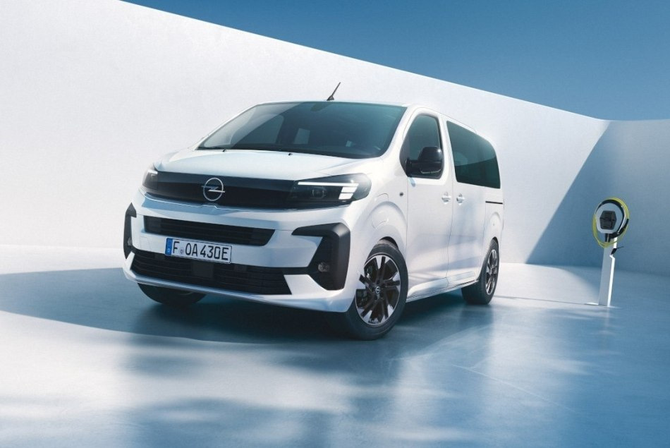 Test af den elektriske minivan Opel Zafira Electric 2024