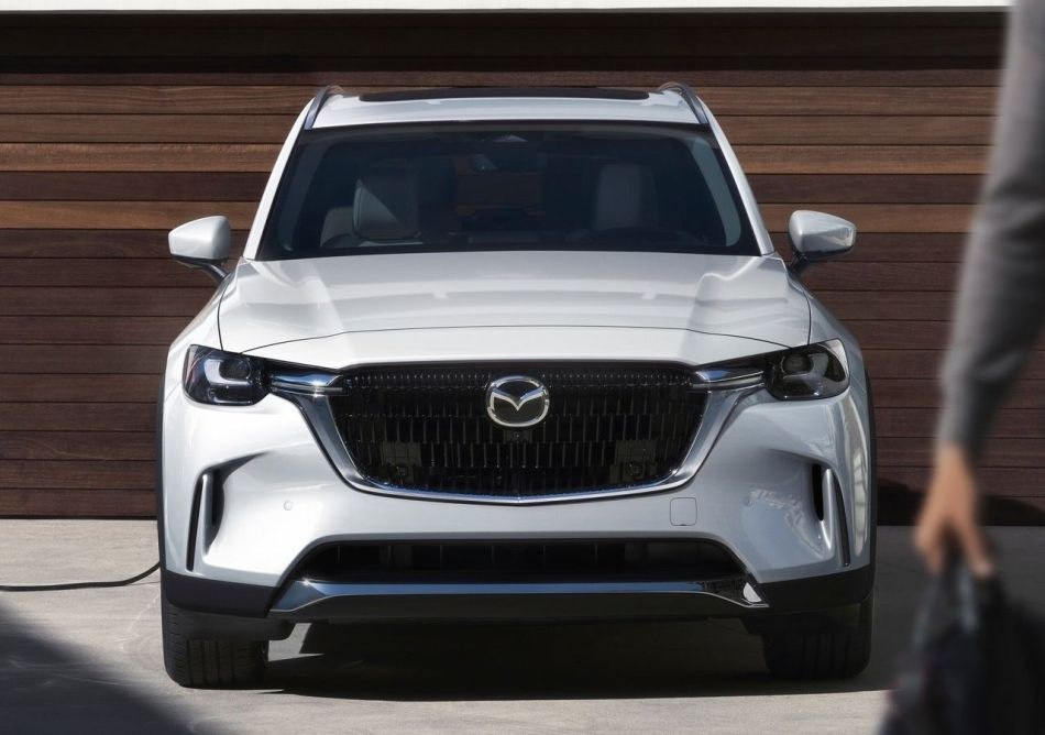 Test af den fuldstørrelse flagskibscrossover Mazda CX-90