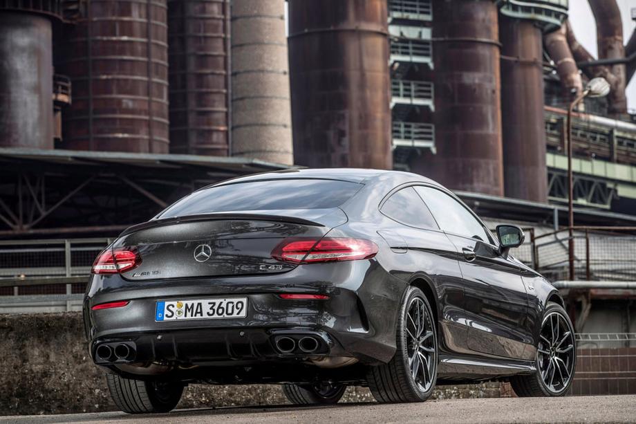 Mercedes C-klasse W205 2014–2021 Bageste diffuser med udstødningsenderør (til coupé AMG43 design) Image