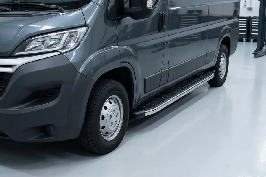 Opel Movano 2021– BlackLine sidetrin (2 stk., aluminium) Image