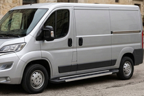 Opel Movano 2021– RedLine V1 sidestrin (2 stk., aluminium) foto 1