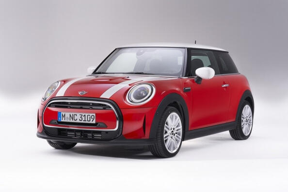 Test af MINI Hatchback 3D: facelift af III generation Foto 2