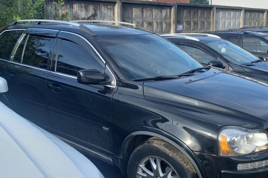 Volvo XC90 2002–2014 Vindafvisere med kromliste Niken Luxury (4 stk) Image