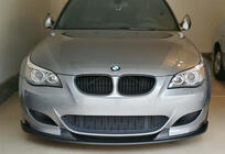 BMW 5-serie E60/E61 2003–2010 DPT front lip-spoiler (med finner, til M5 Hamann, blank sort) foto 2