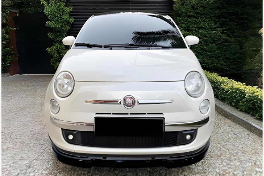 Fiat 500/500L 2013–2022 DPT front kofangerlæbe (højglans sort) Image