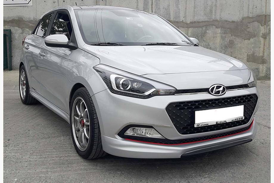 Hyundai I-20 2014–2020 DPT front kofangerlæbe (højglans sort) Image