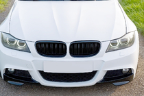 BMW 3-serie E90/E91 2005–2011 M-Look nyregrill (2008-2011, blank sort) foto 1