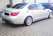 BMW 5-serie E60/E61 2003–2010 Bagdiffuser DPT (til M-5, blank sort) foto 3