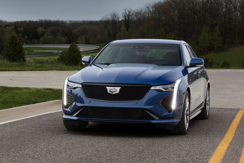 Anmeldelse af premium-sedanen Cadillac CT4