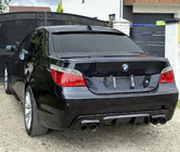 BMW 5-serie E60/E61 2003–2010 Bagerste diffuser DPT V-2 (til M-Sport, sort højglans) foto 2