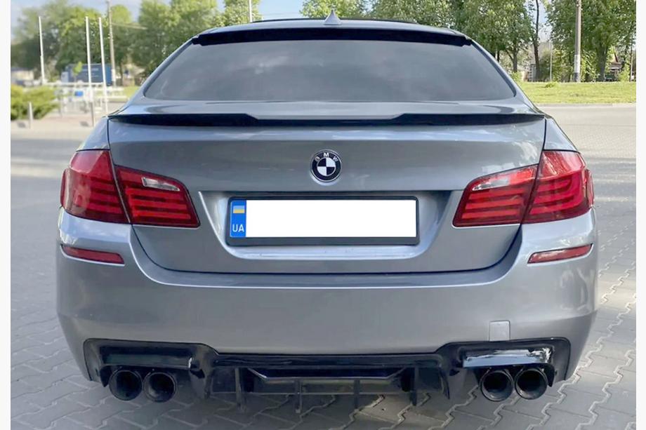 BMW 5-serie F10/F11 2010–2016 Bagdiffuser CS-Style DPT (til M5, sort højglans, vakuumformet) Foto 2